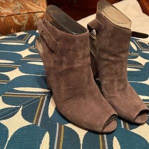 Nine West suede 8M